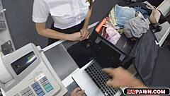 Morena 18+ con tetas grandes da mamada hardcore