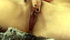 that flaming hot cunt with juicy pussy lips