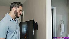 Lily Larimar juega con tío político mamada inclinada cabalgando masturbación