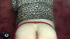 Biseksüel crossdresser kalın siki götünde derinlerde seviyor