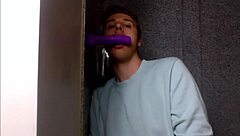 Model twink hisap batang awak dalam