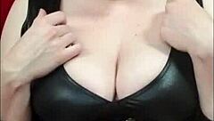 Hey, come worship my feet in this hot sexting compilation!