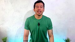 coach maduro musculoso gets drilled by young stud at gym