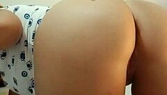 년 애널 장난감 놀이 하다 신음 폭발