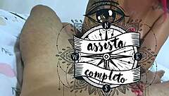 La sexy Debora Fantine te da un footjob ardiente con su morbo brasileño 😘