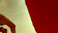 Look at this hot girl’s tight shorts hugging her nice ass in the market!