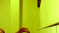 Bayi Cina Malaysia kena kongkek dubur ganas keras