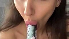 Dai, segui le mie istruzioni sega con questo dildo, Susy Gala!