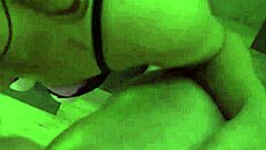 Estoy obsesionado con follar a esta morena adolescente 18+ increíblemente caliente en casa