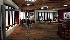 Apakah mistress brunette berlatex ini siap main BDSM?