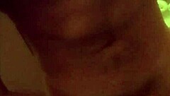 أنا الصبي المتحمس الذي يرى حماته عارية، يا إلهي.