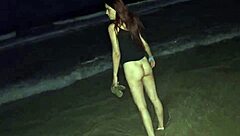 fanny shows ass without panties in public street exposure!