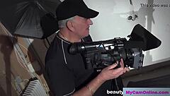 美人18+がプロ2人にガンガンハメられるハードセックス