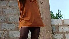 crazy chick, wow! showing ass dance moves to family, they're so proud!