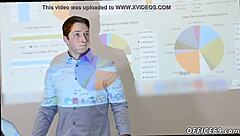 Гей секс с оргазъм в панталоните от петък без гащи