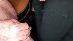 mi succhia il cazzo di nascosto ingoia tutto e io godo come una bestia !!