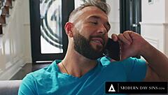 Hey Jesse Pony, why’d Will Pounder bang everyone but me?!