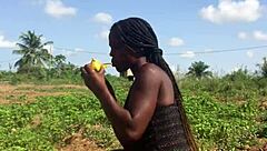 Crazybitch teases with her big ass twerking outdoor