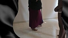 Tamil maid Sreelatha sneaks a quick suck on owner’s cock while wife’s away.