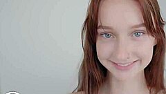 Wow, 19letá busty Melanie Marie v POV castingu je ohnivá! 🔥