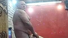 Tiuzao hängt mit jungen 18+ Mädchen aus dem Süden ab.