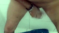 Pajeandome con Mi Consolador en la Ducha para Sexo Gay Anal