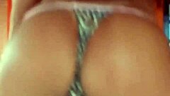 本该只是烧烤骚货却被2男无套狂插喷满精还献后庭