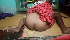 I can’t believe how hot Indian aunty fucks with step boyfriend in bedroom