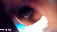 שובבה וטובה חושפת פיתוי רשת דגים עם תחת שמנה עגולה וגדולה