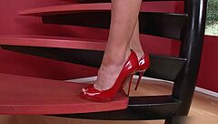 Hottest blonde slut sucks and fists with power