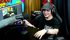 Hey, Ruan, isn't Psy Lunar's plug just insanely hot for a kiss?