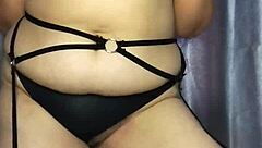 hey, do you like my curvy ass? be honest with me, okay?