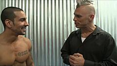 Mulani Rivera kan ikke få nok varm sæd på store patter 😍