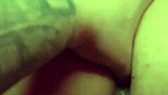 Gordita BBW se dobla para el vecino y folla duro a lo perrito