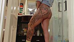 I’m just destroyin’ n’ suckin’ my giant dildo hard!