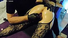 giovane ragazza prova due dildo dvp lola spice