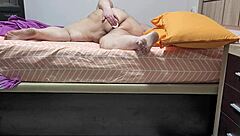 Coolmarina primer anal con una polla