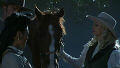 Ehi, vuoi vedere Taylor Rain presa a pecorina in un’azione ruvida?