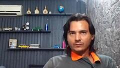 i masturbate outdoors alone