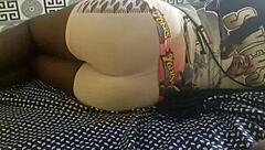 I show off my teen ass, young and farting