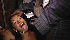 Skin Diamond Proves She's Tough in Wild Group Action 😎