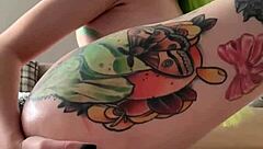 Young girl dives into anal fingering and intense fisting