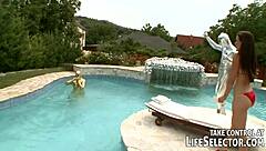 ليه ما تشوف سوفي مون تتمايل في بي أو في؟