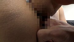 طالبة يابانية حلوة تجرب تجربة أداء مزيف كأيدول لأول مرة جنس