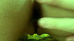 Lanet olsun erkek arkadaşım sıvazlarken sert yarrağına fışkırtmamı izlemeyi seviyorum