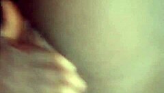 Shemale africana real punhetando pauzão monstro pra gozada gigante