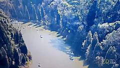 Tourist Finds Match with Larissa