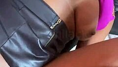 户外炫耀我的天然大奶翘臀