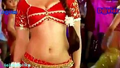 Kareena Showing Off Her Hottest Navel Yet