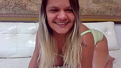 Video personalizado da paty bumbum para o cantor xandy